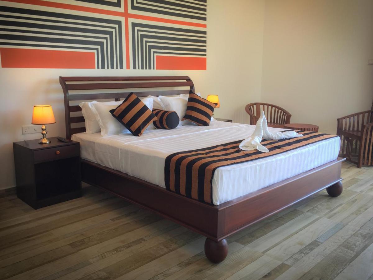 Ara Beach Resort Mirissa Ngoại thất bức ảnh