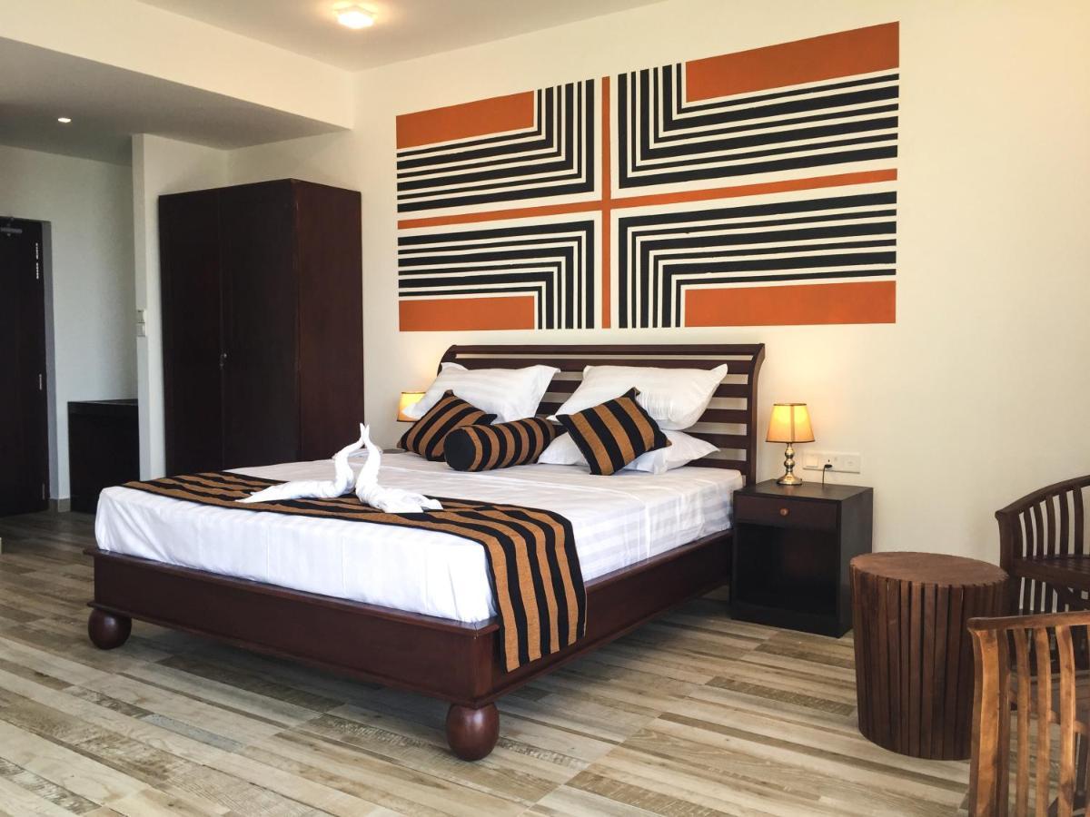 Ara Beach Resort Mirissa Ngoại thất bức ảnh