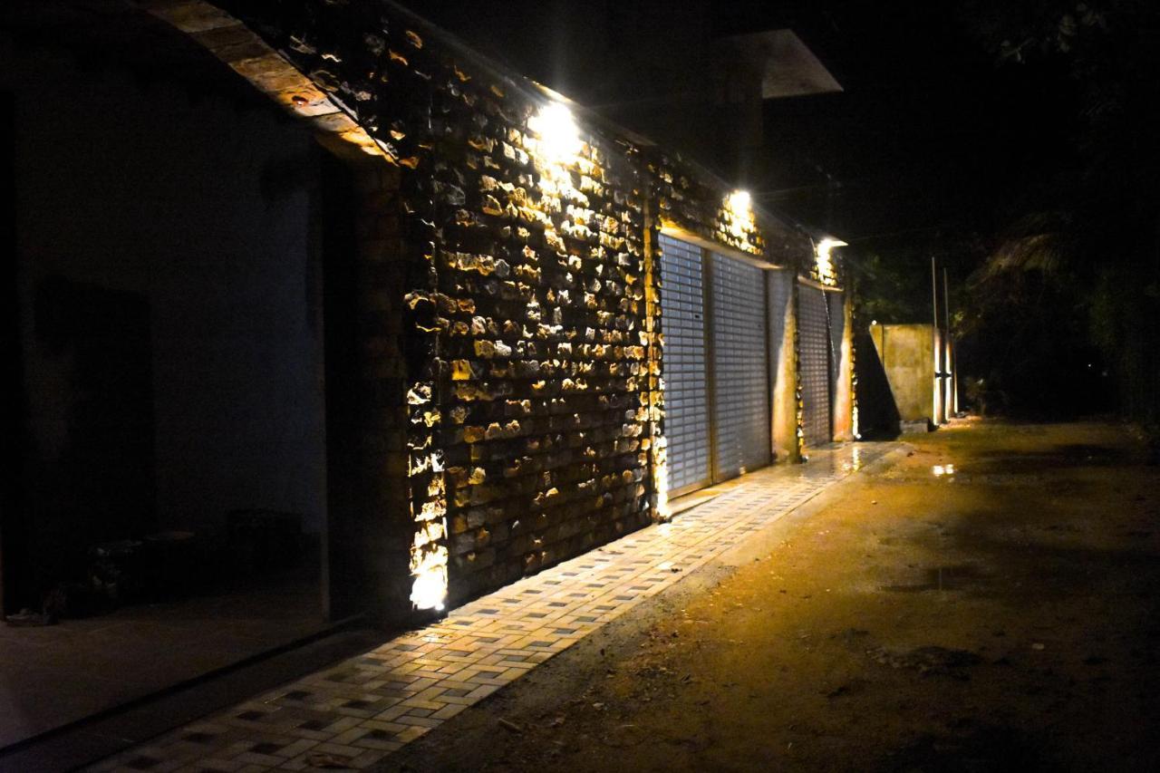 Ara Beach Resort Mirissa Ngoại thất bức ảnh