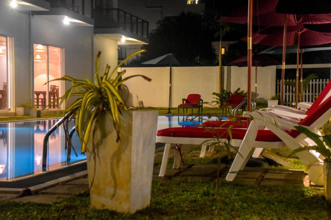 Ara Beach Resort Mirissa Ngoại thất bức ảnh