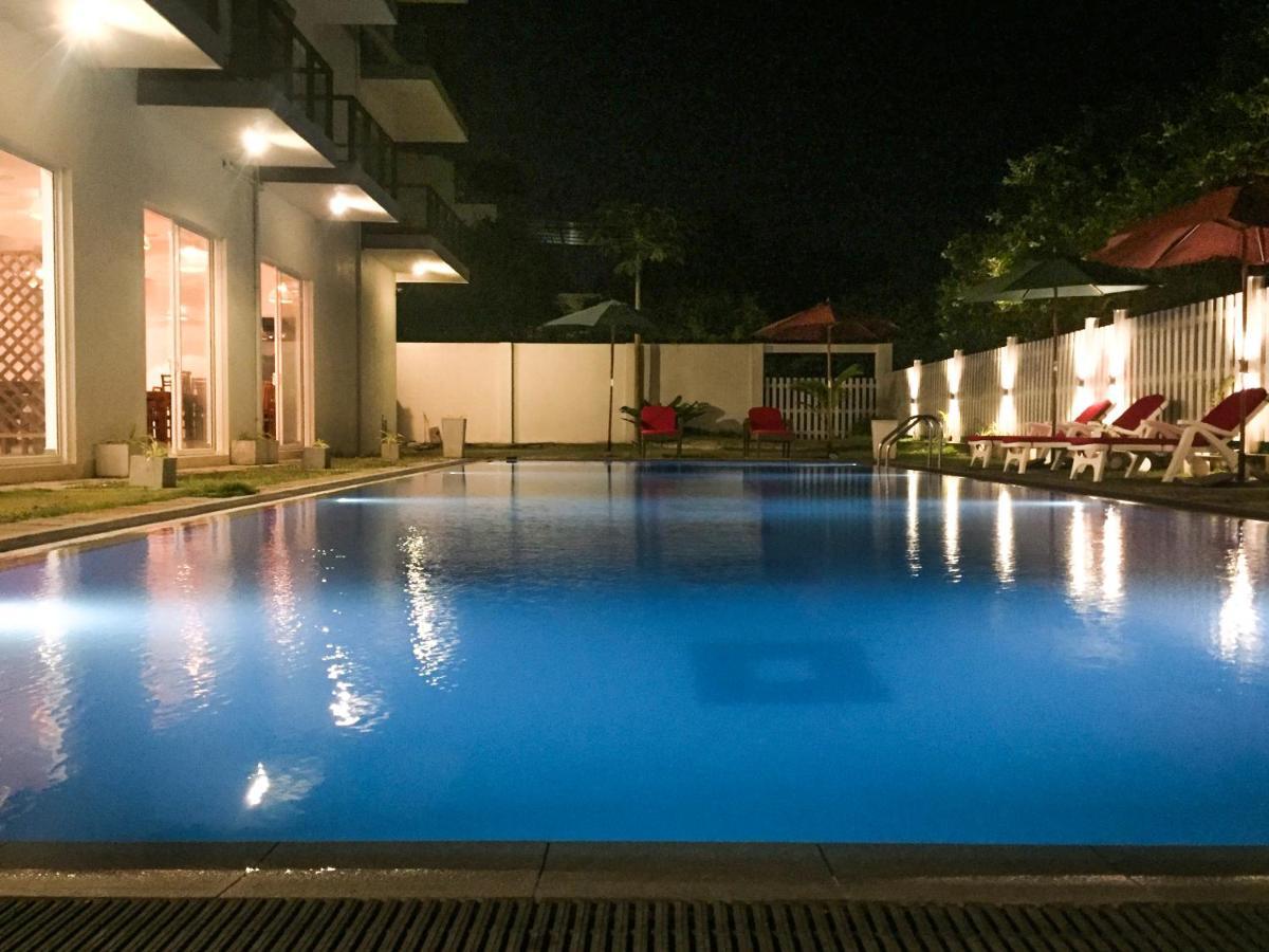 Ara Beach Resort Mirissa Ngoại thất bức ảnh