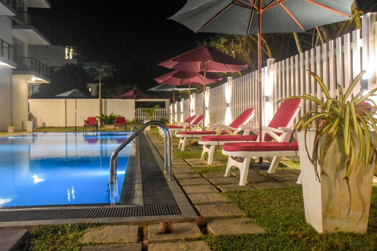 Ara Beach Resort Mirissa Ngoại thất bức ảnh