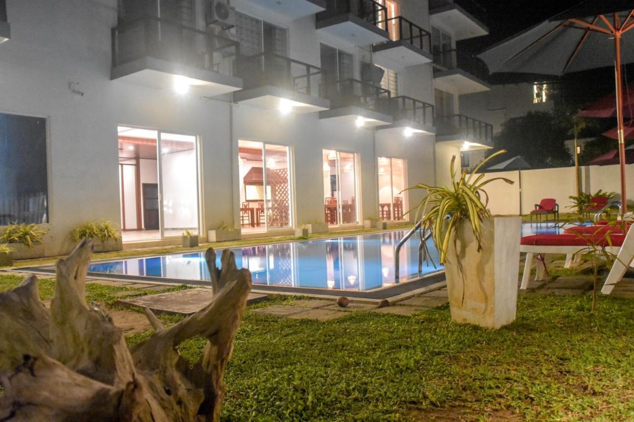 Ara Beach Resort Mirissa Ngoại thất bức ảnh