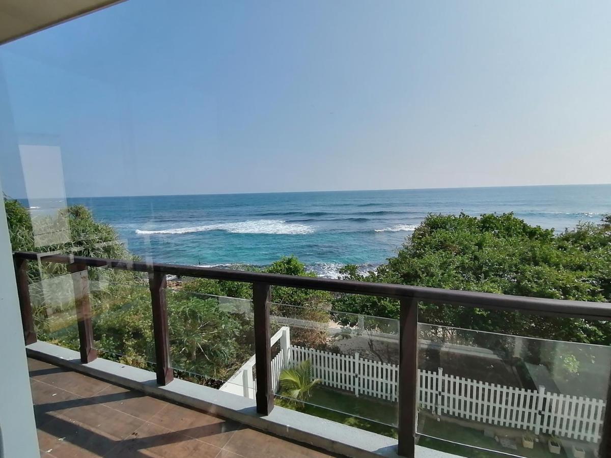 Ara Beach Resort Mirissa Ngoại thất bức ảnh