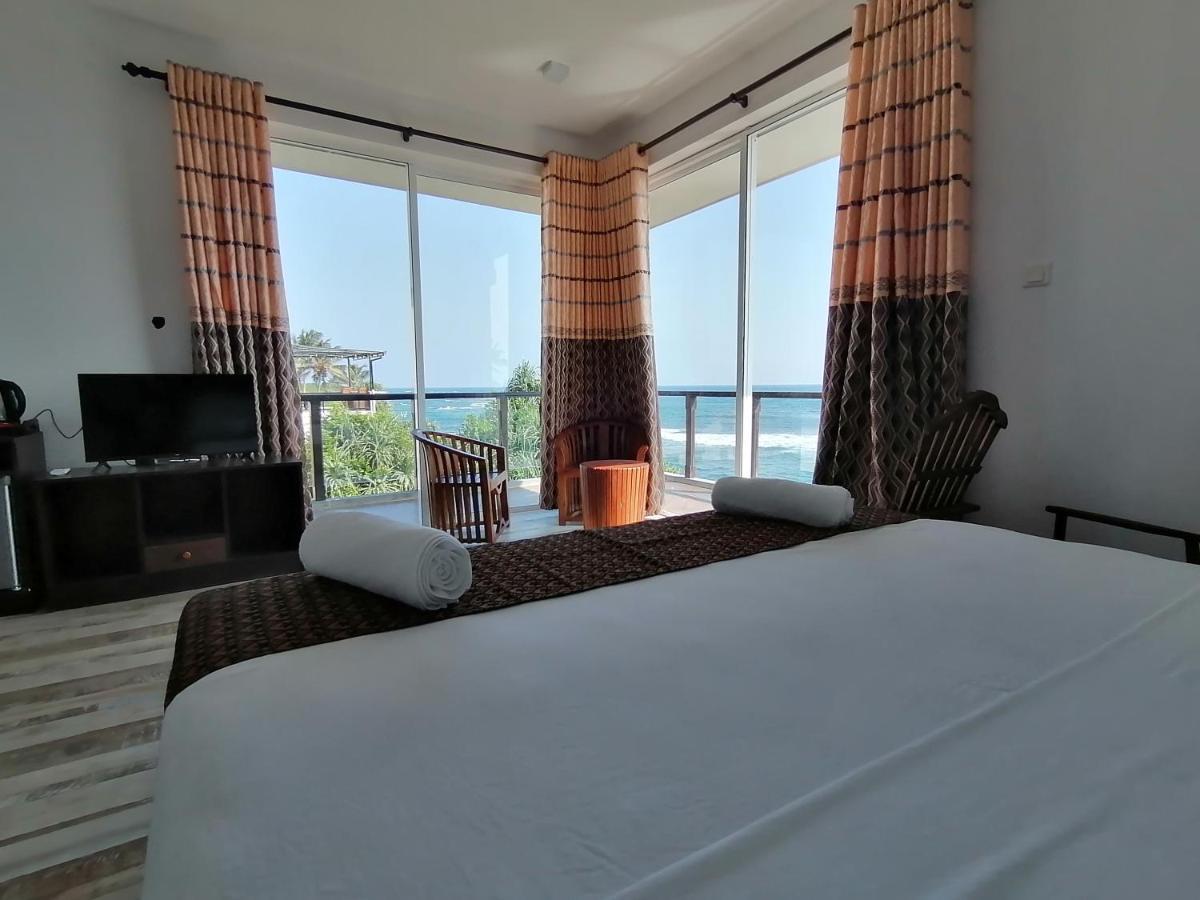 Ara Beach Resort Mirissa Ngoại thất bức ảnh