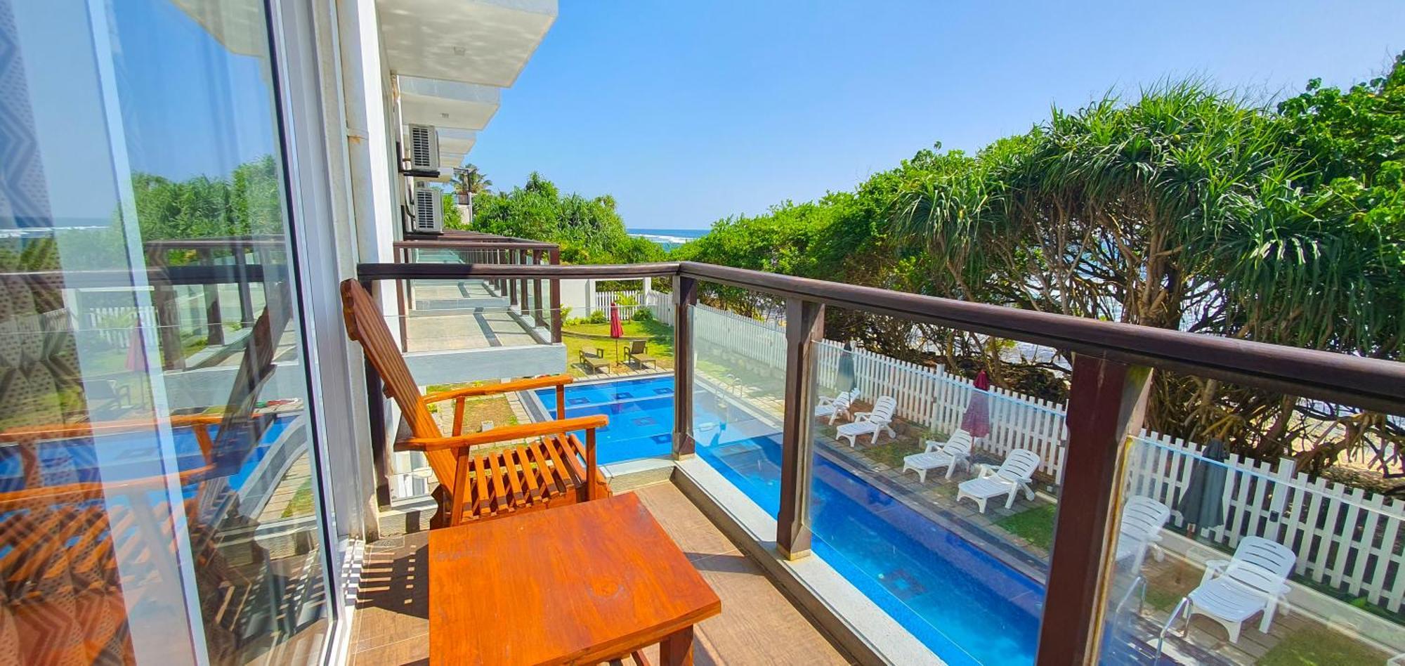 Ara Beach Resort Mirissa Ngoại thất bức ảnh